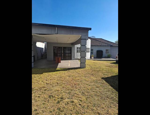 3 BEDROOM PROPERTY TO RENT IN GREENSIDE